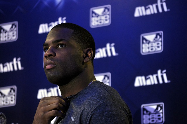 里程碑之战，麦肯尼迎来尤文生涯第200次出场